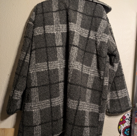 NVLT  Gray Plaid Coat NWT - Picture 5 of 5